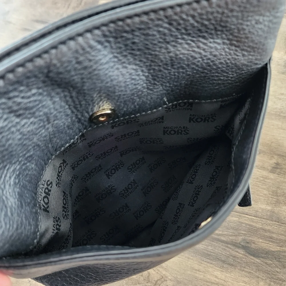 MICHAEL Michael Kors Black Pebbled  Leather Bag - Picture 15 of 15